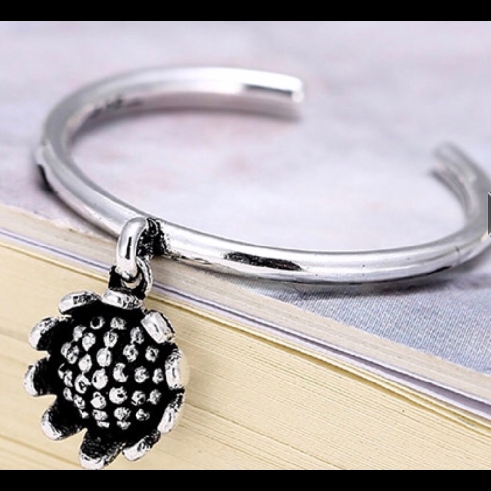 Sunflower adjustable ring